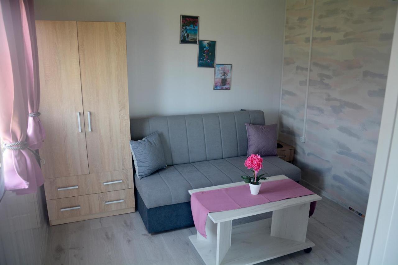 Къщички Поляните Hotel Sinemoretz Eksteriør billede
