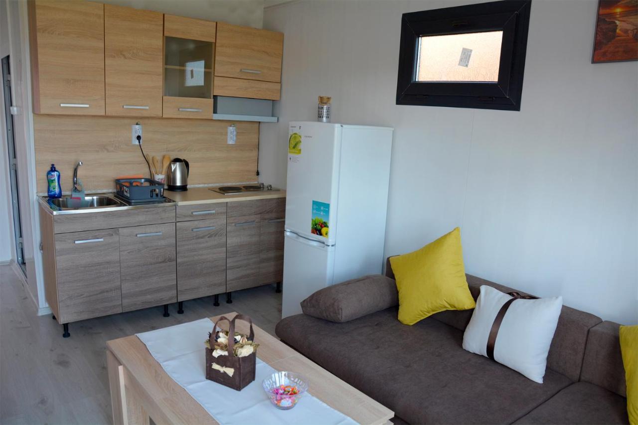 Къщички Поляните Hotel Sinemoretz Eksteriør billede